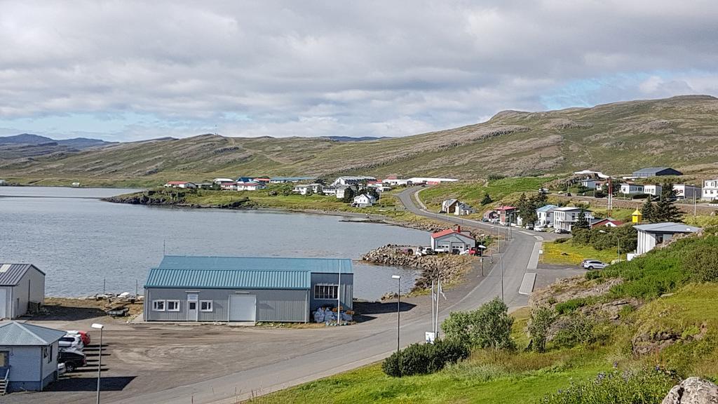 Hotel Kriukot à Holmavik Extérieur photo